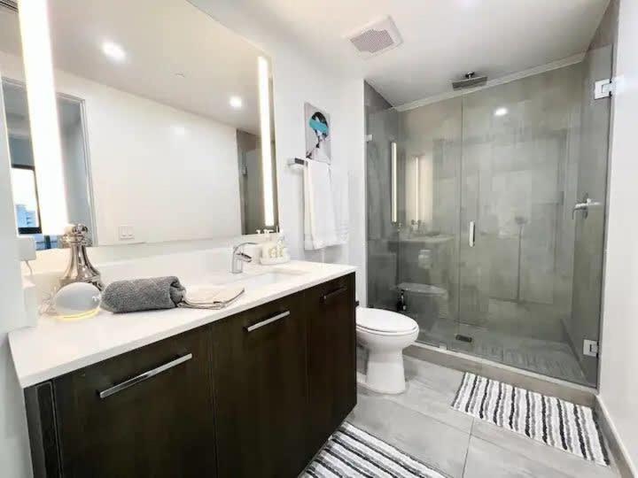 2Br, 2 Baths Lux Downtown Apt Heart Of Austin With Amazing Views, Pool, & Gym Екстериор снимка